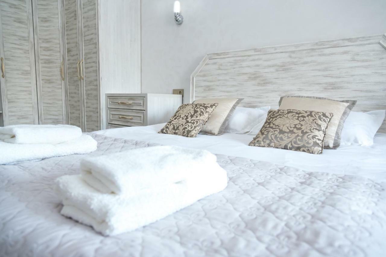 Spacious And Cozy Apartment In Bishkek Center Εξωτερικό φωτογραφία